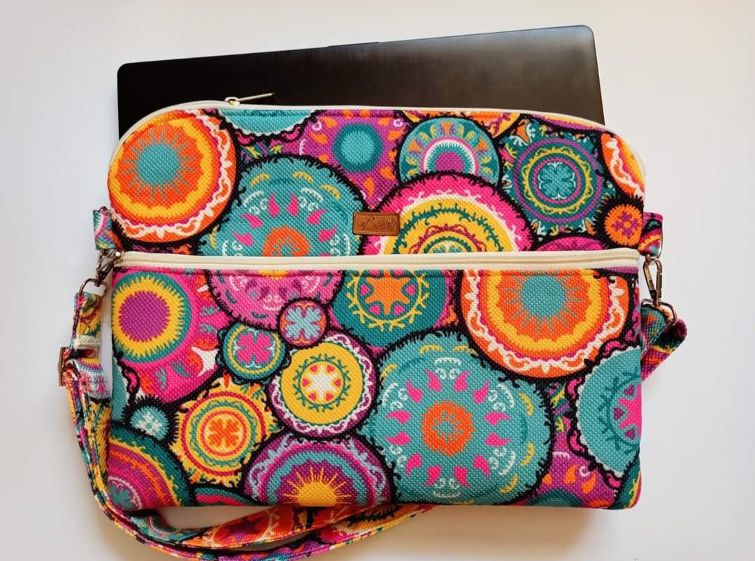 Color festival laptop sleeve 15.6inch cross hand