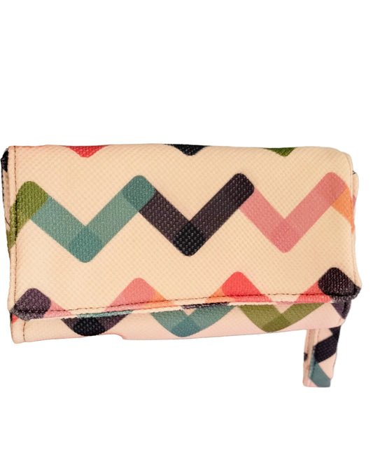 Of white zigzag big Wallet