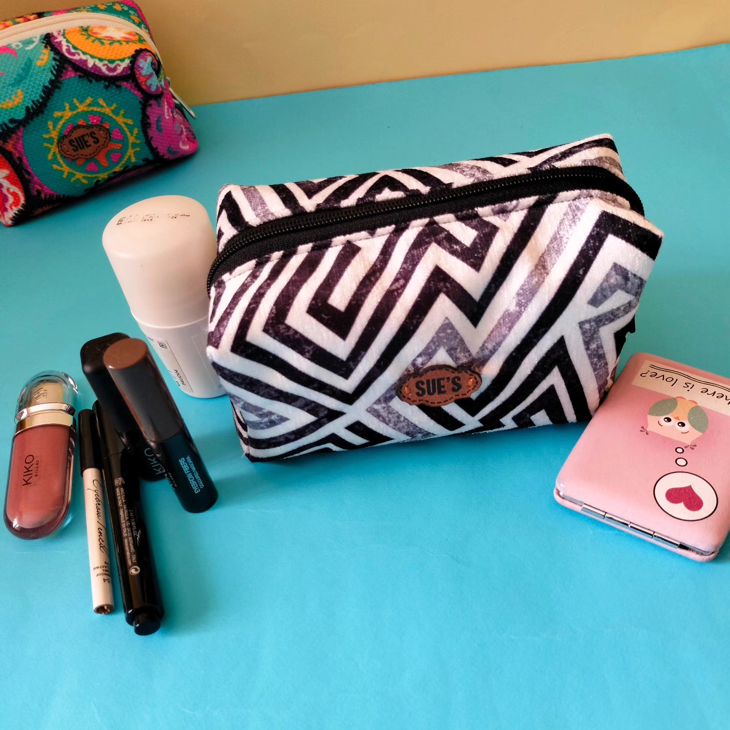 Black& white box Makeup big Bags 16*10*8cm