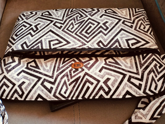 Elegant design Laptop sleeve 15.6inch cross hand