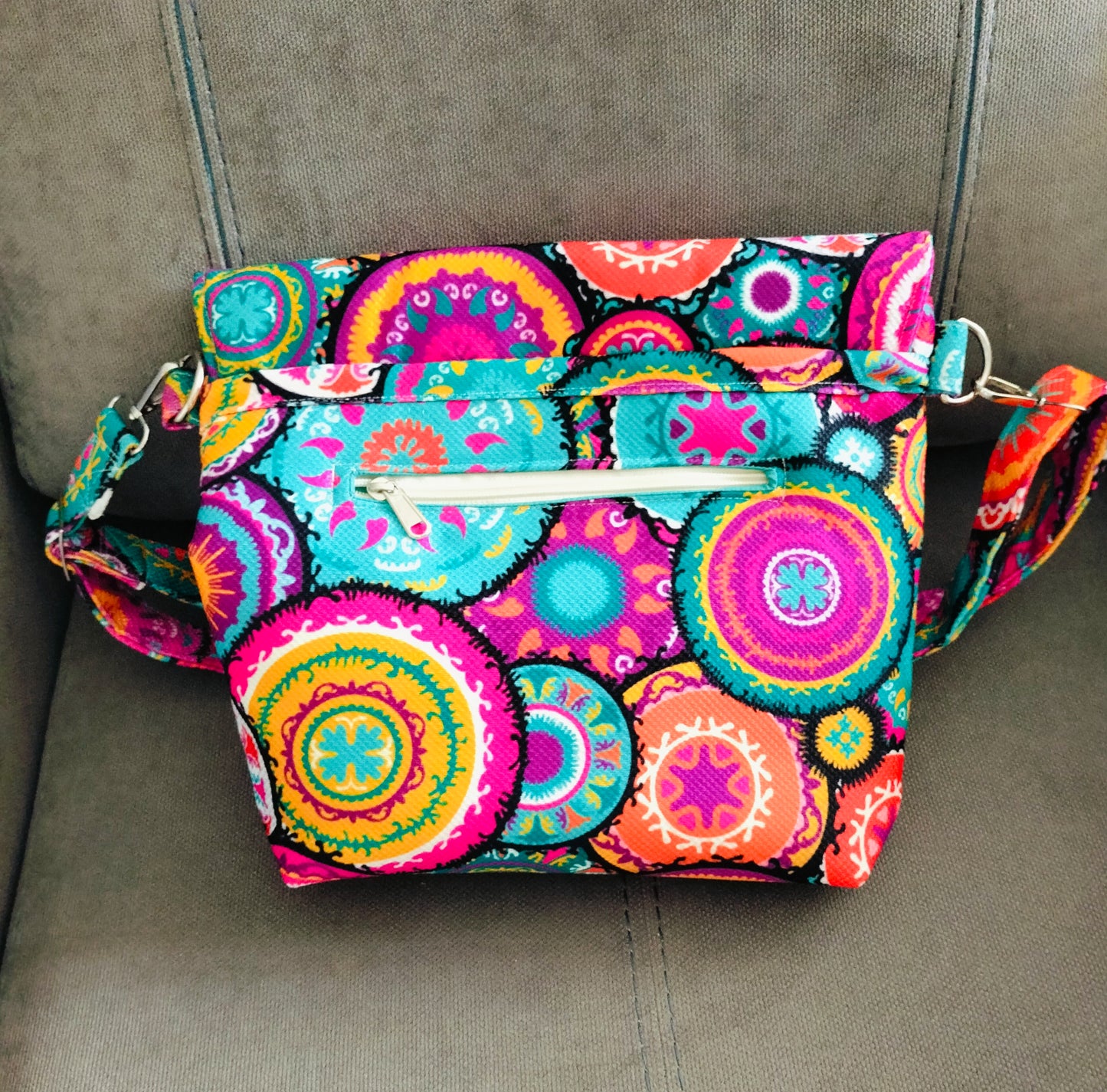 Color Festival Cross Bag envelope flap