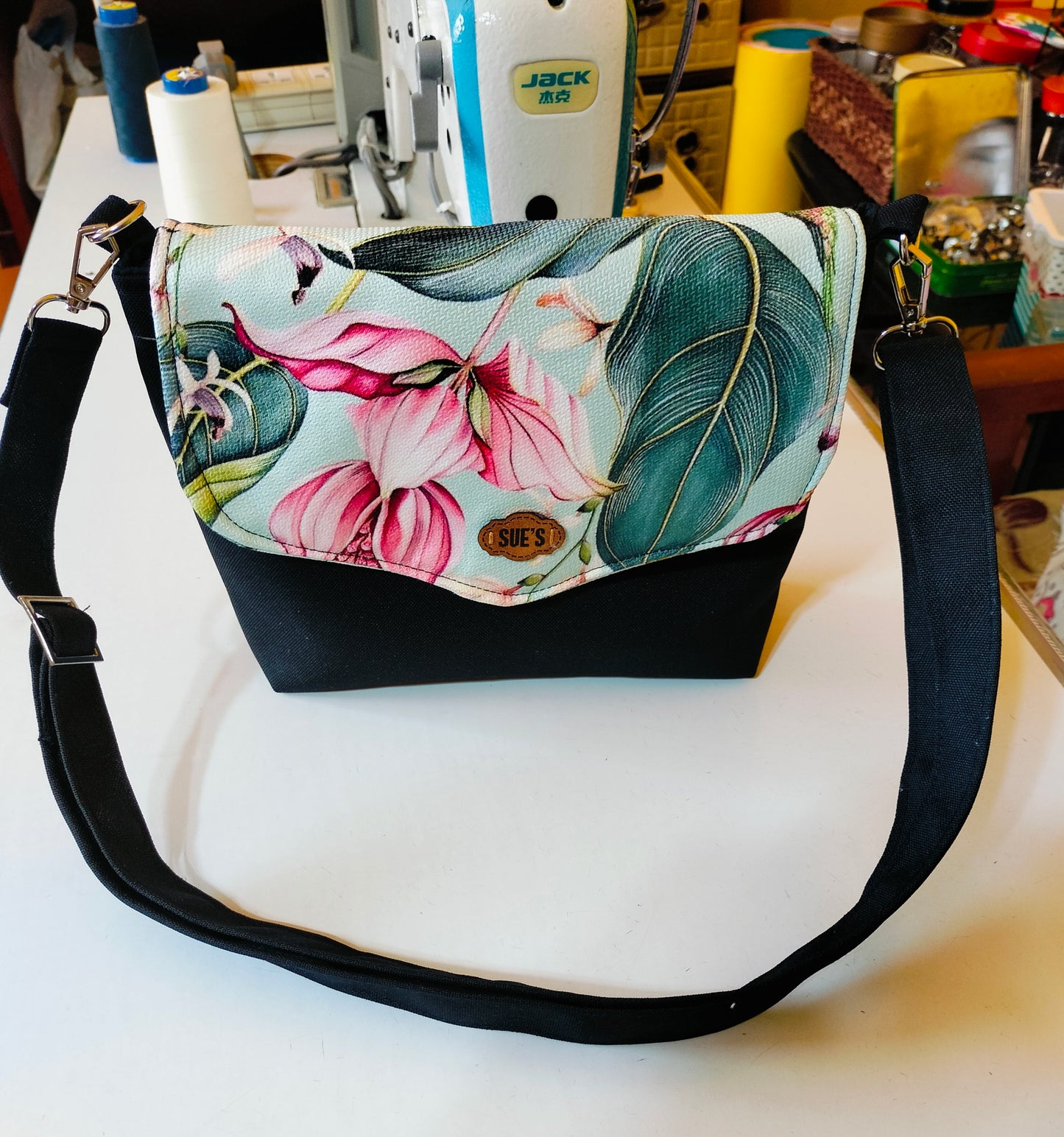 Green forest color small cross bag
