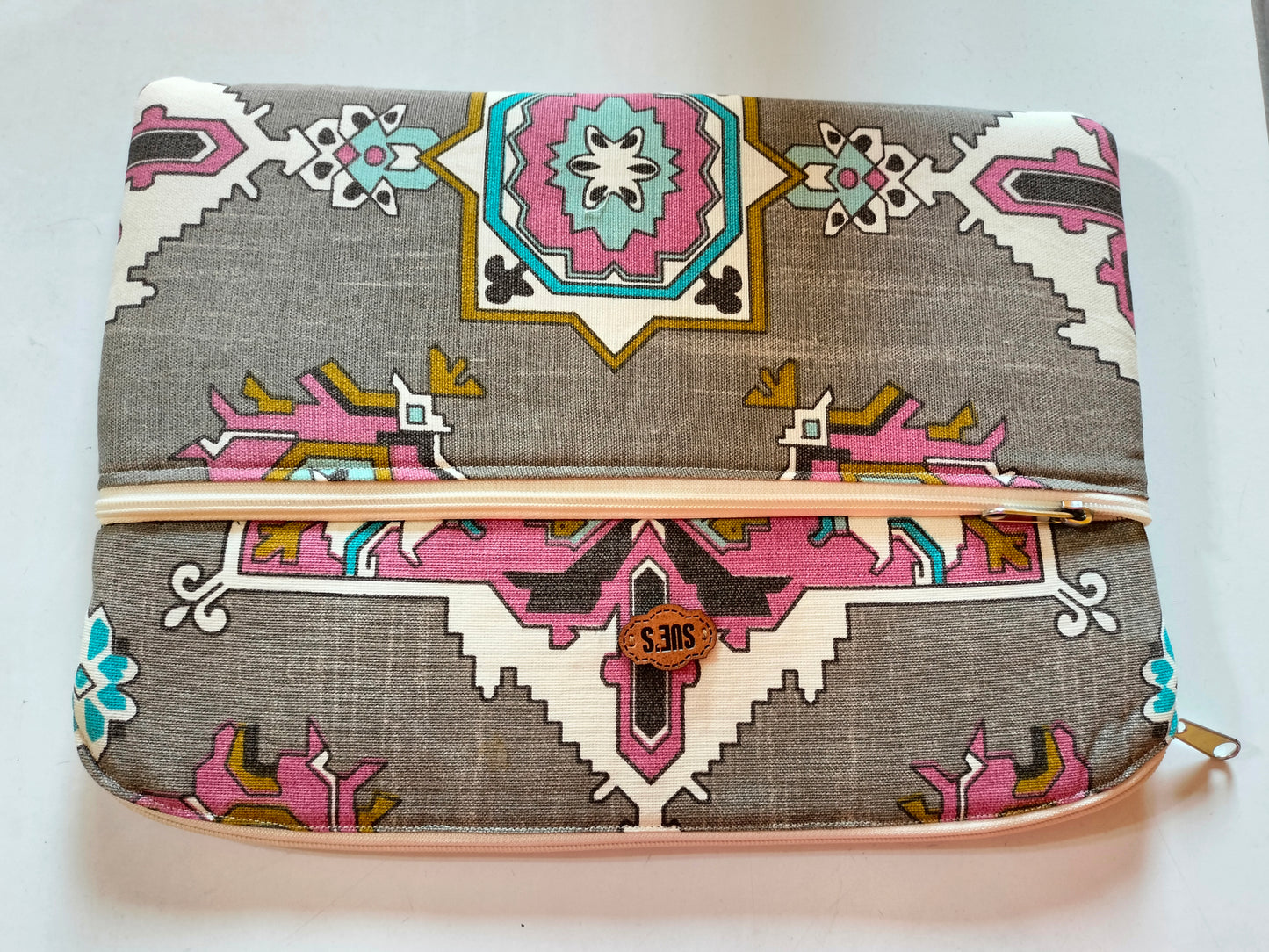 Geometric laptop sleeve 13inch (Last piece)