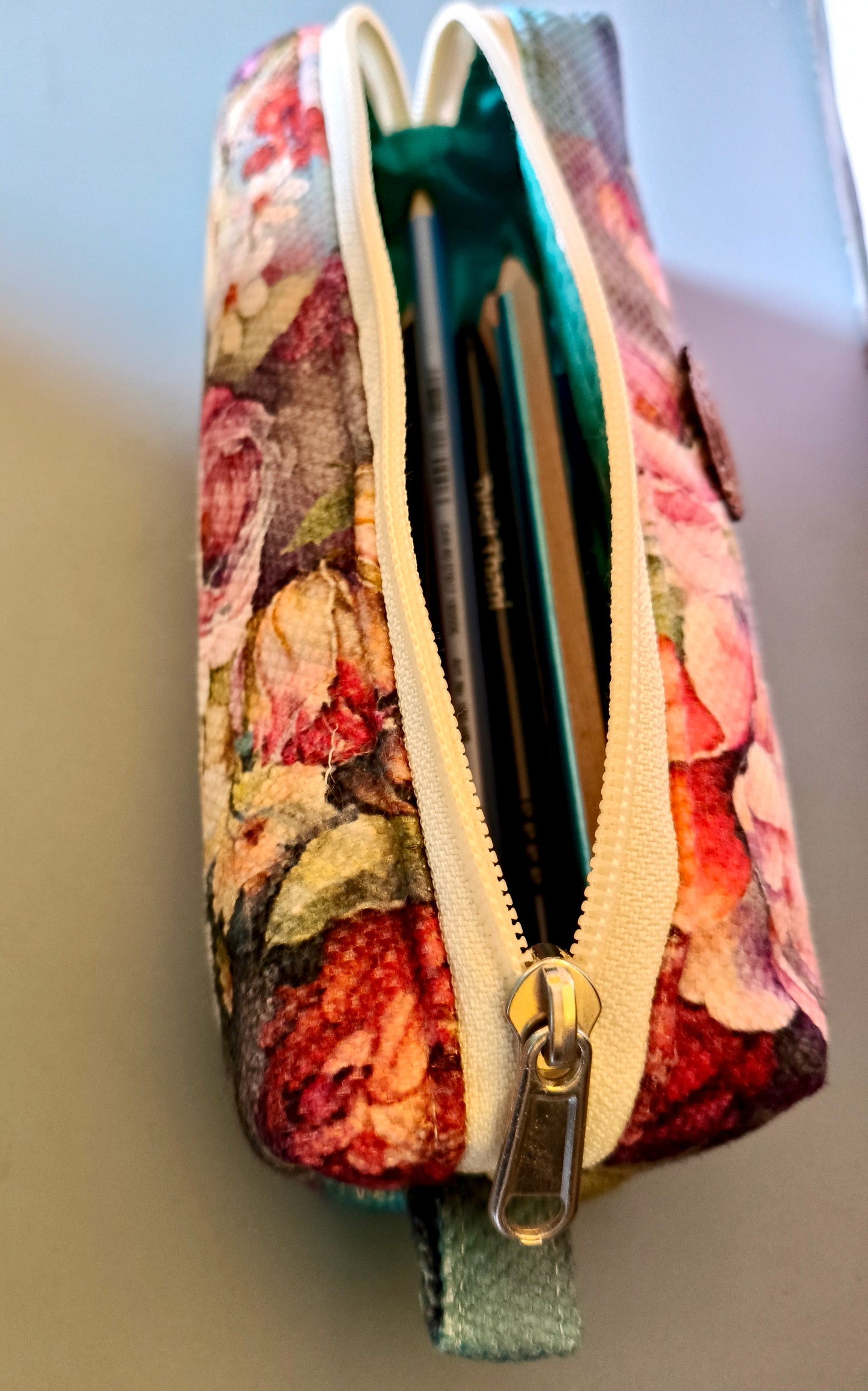 Flower garden pencil case size 21width*6cm long*7cm depth