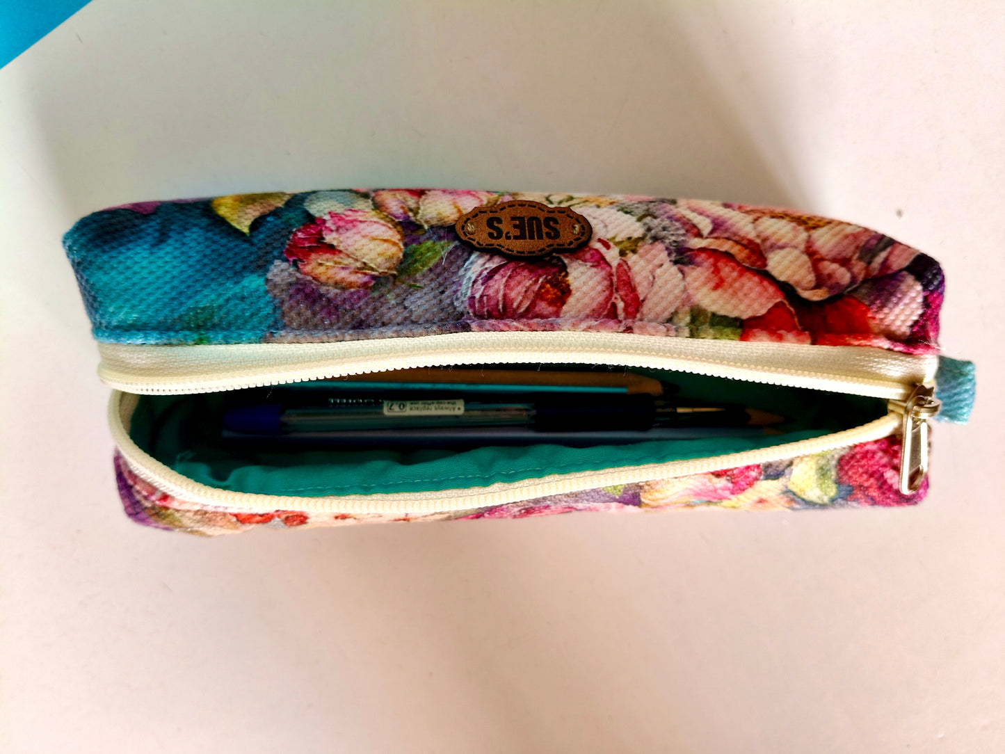 Flower garden pencil case size 21width*6cm long*7cm depth