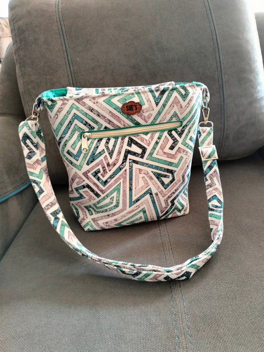 Lovely shapes Medium Cross Bag 30*25cm