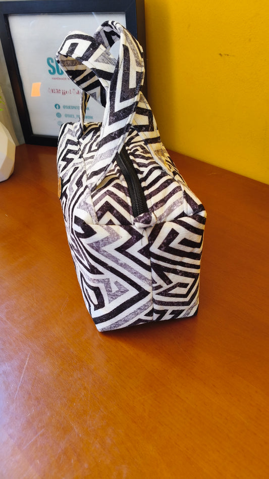 box big Makeup Bags with handle 23*12*11cm