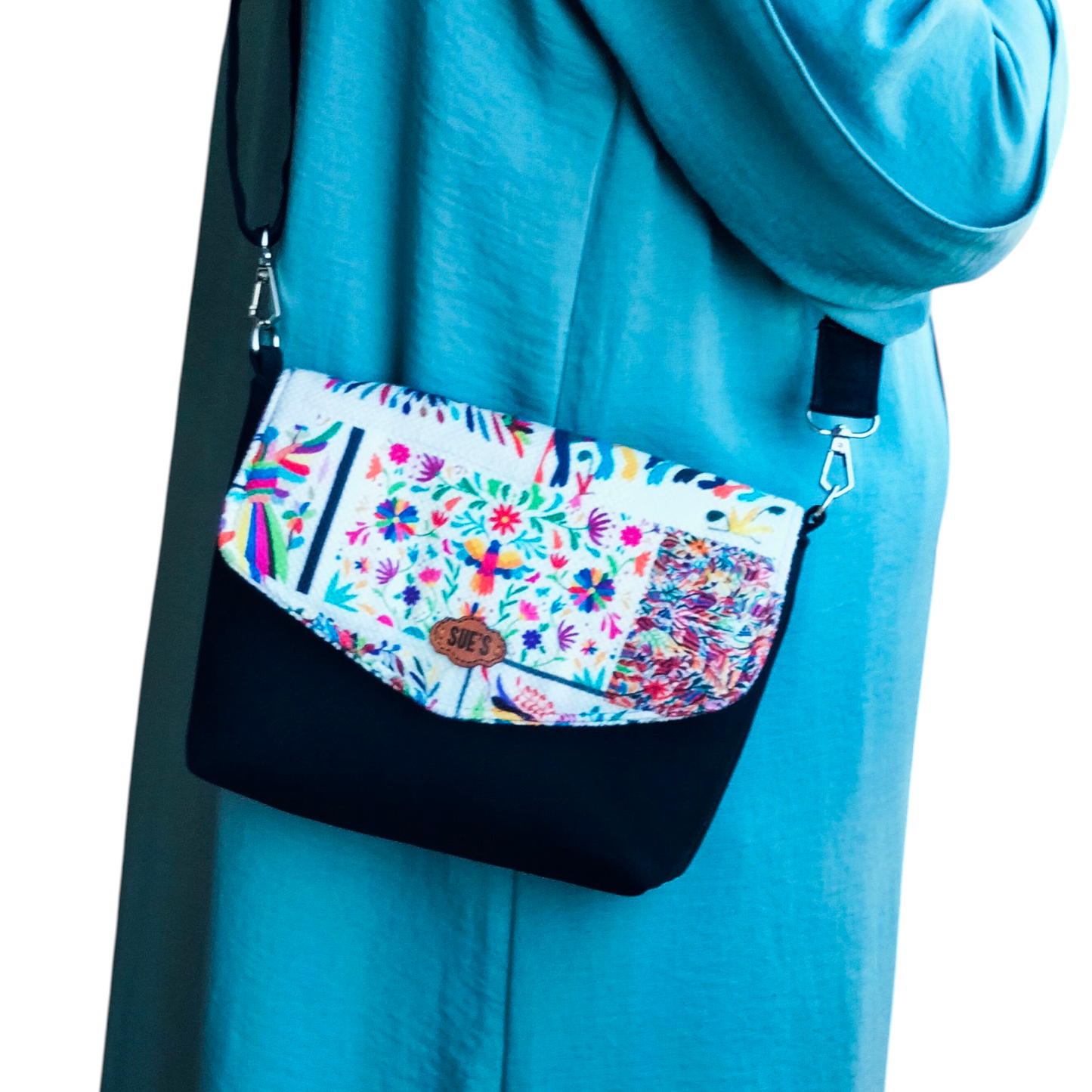 Black color small cross bag