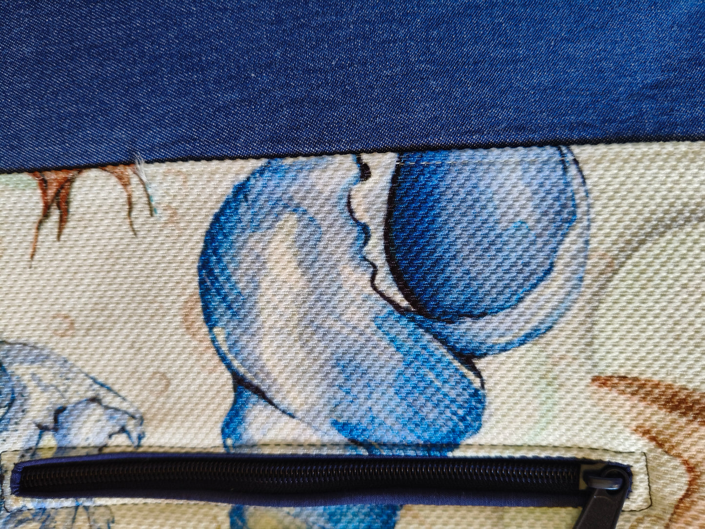 Nesma handmade Clutch