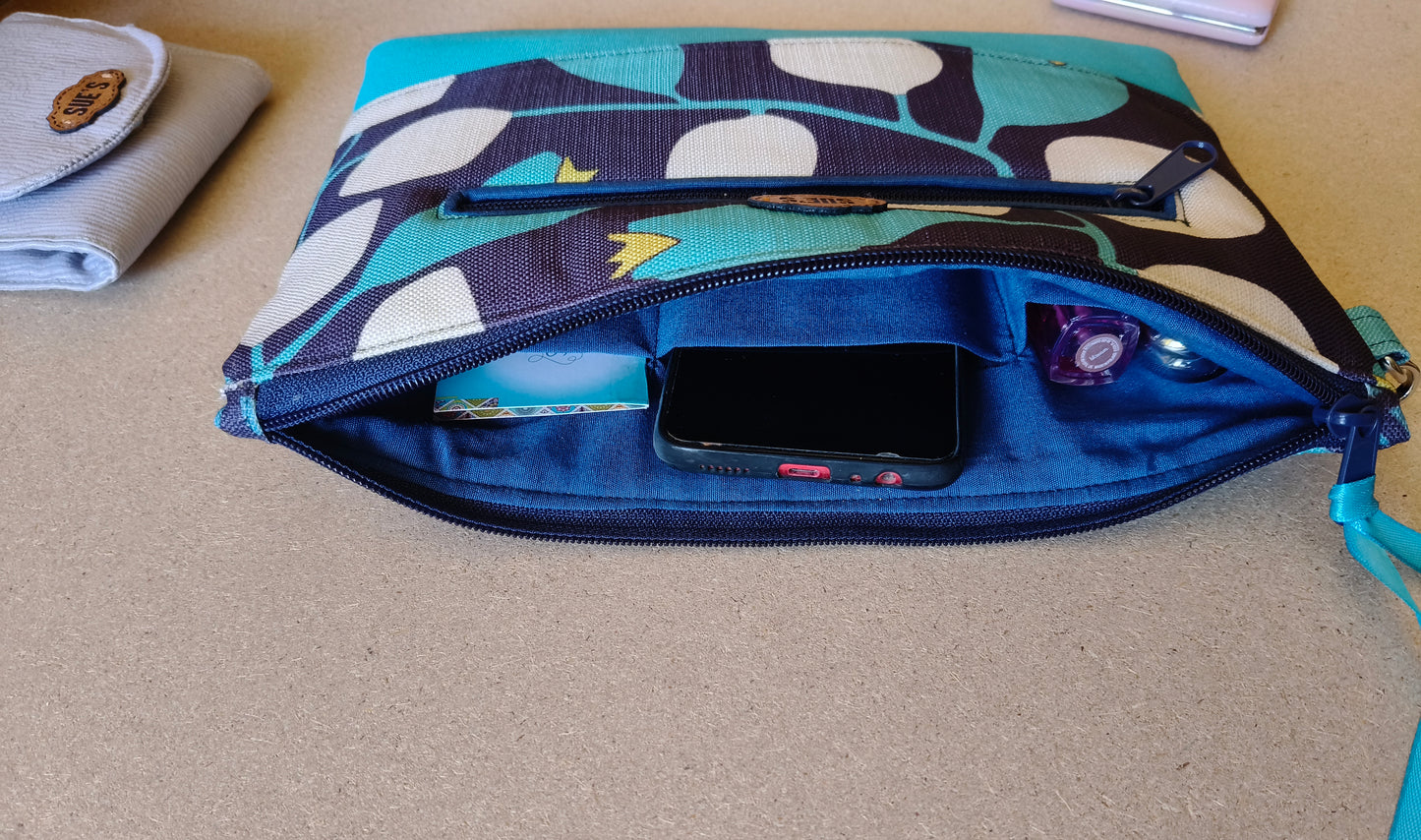 Fayros handmade Clutch