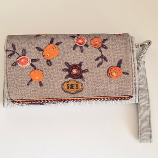 silver gray bigWallet