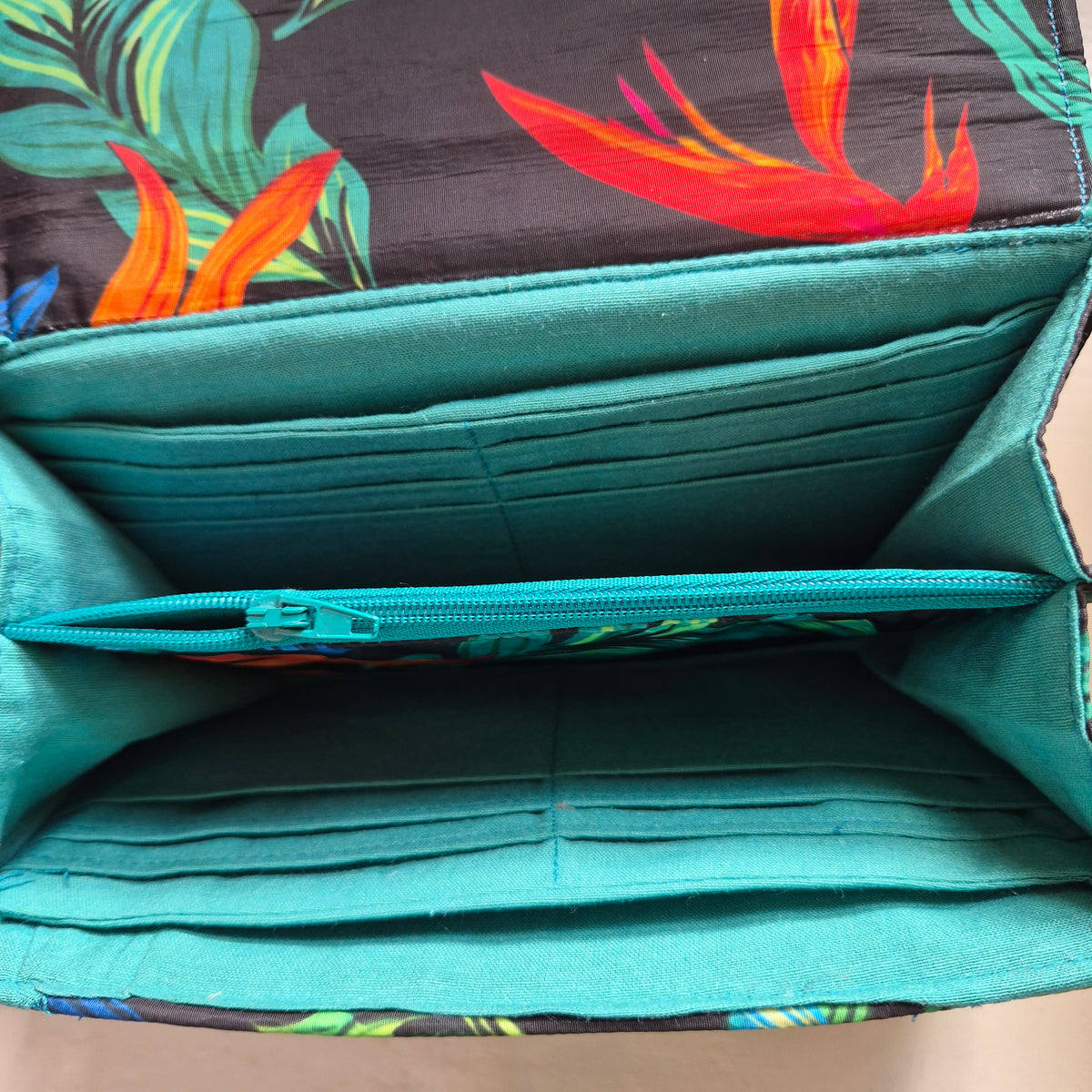 Wild flower waterproof Large Wallet