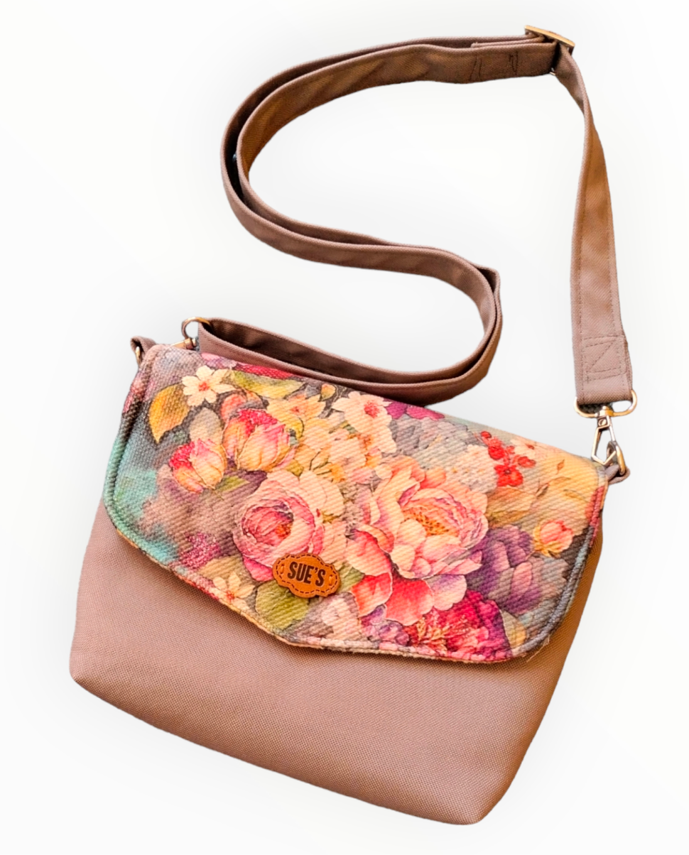 Beige flower color small cross bag