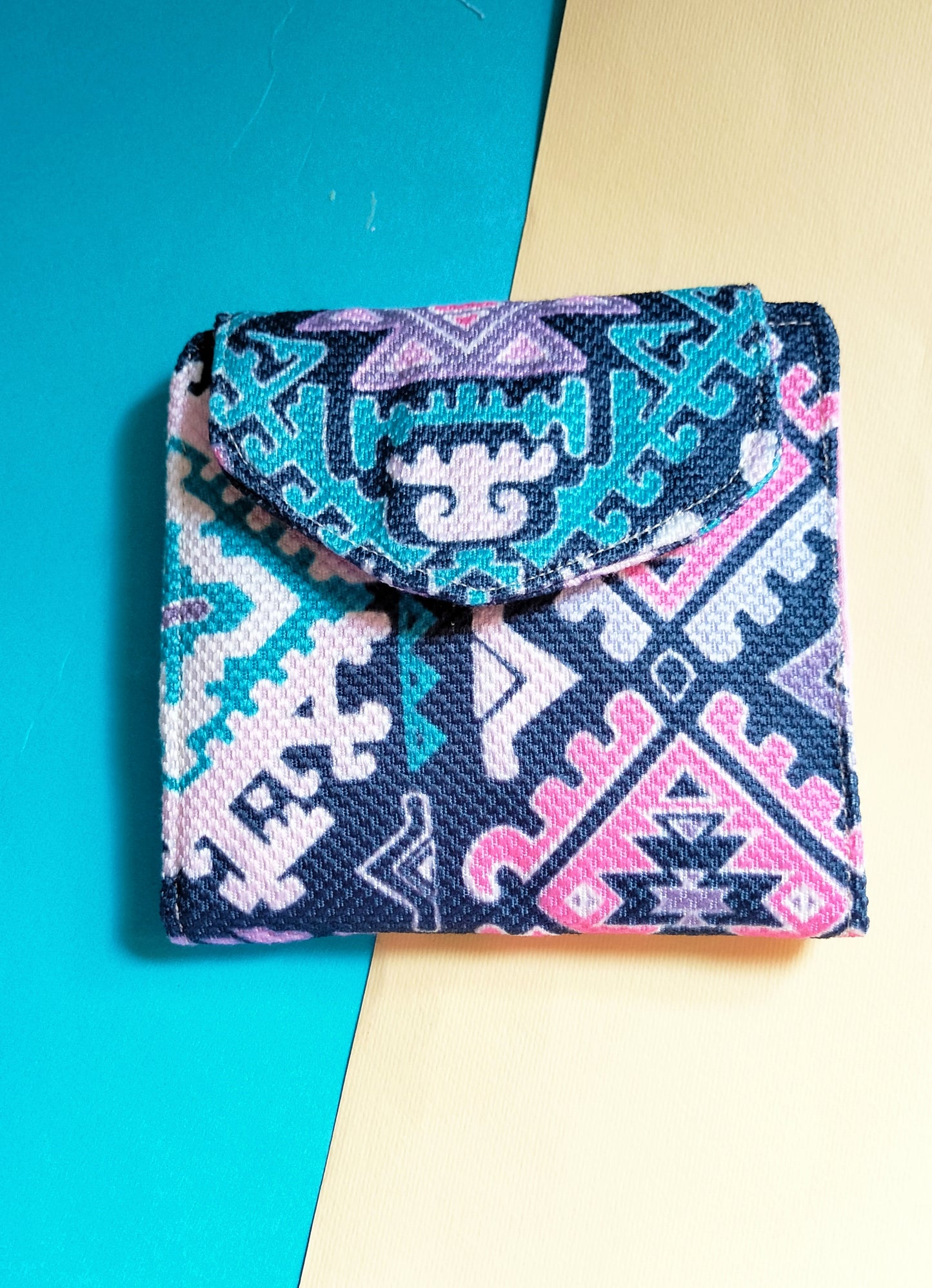 Geometric blue card Wallet