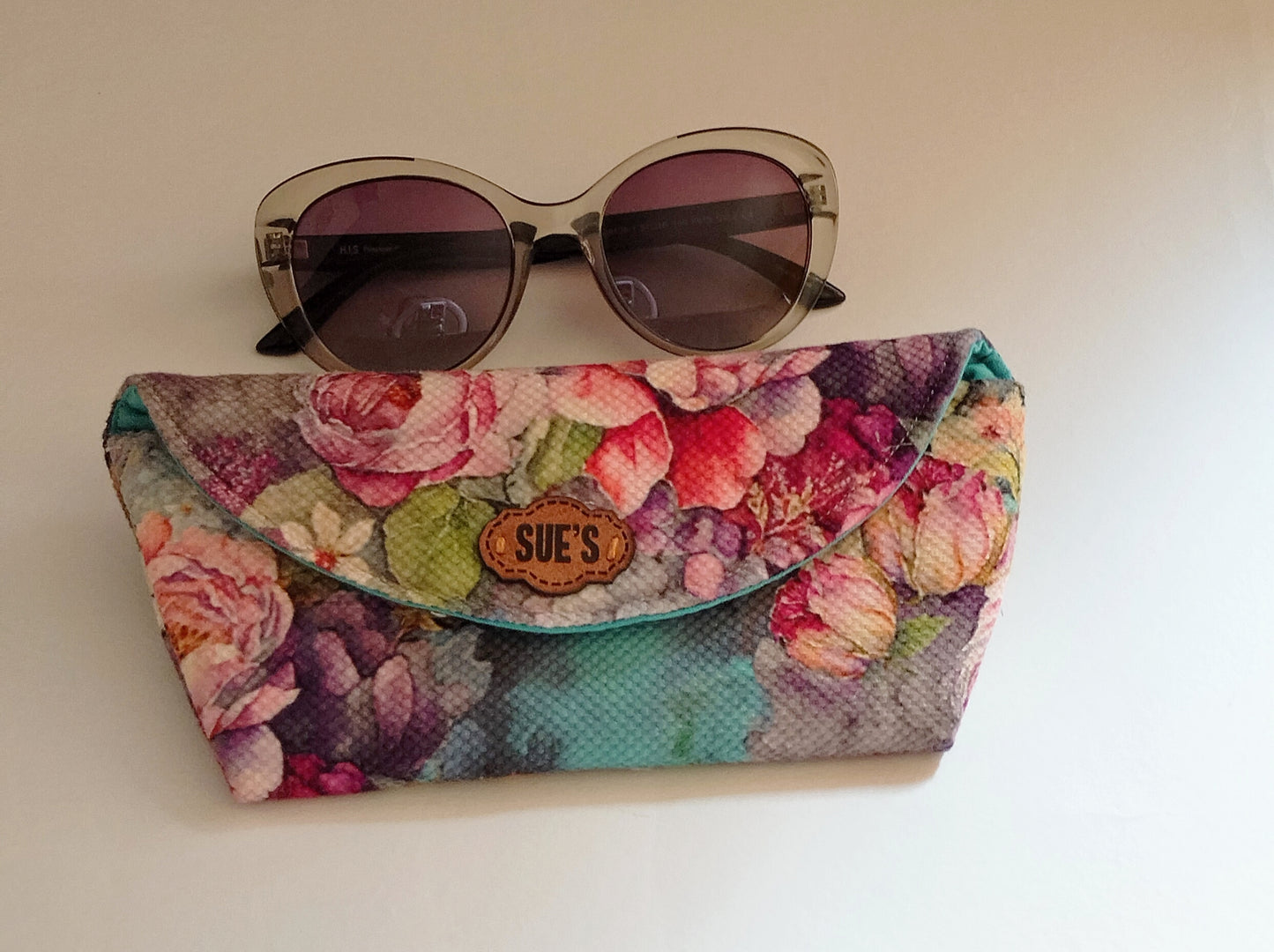 Rose garden Glasses Case