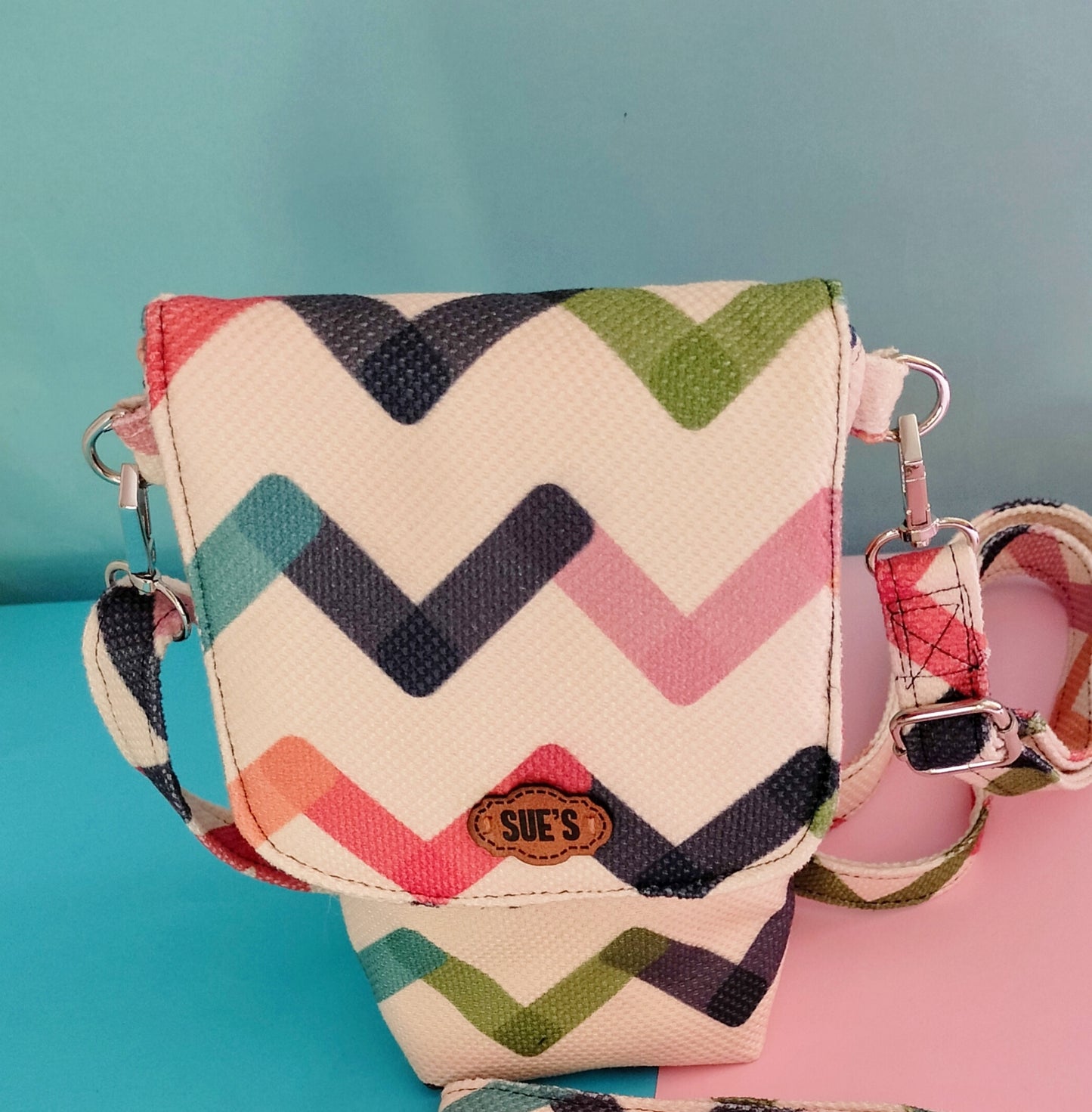 Of white zigzag Mobile cross bag ( NEW DESGIN )