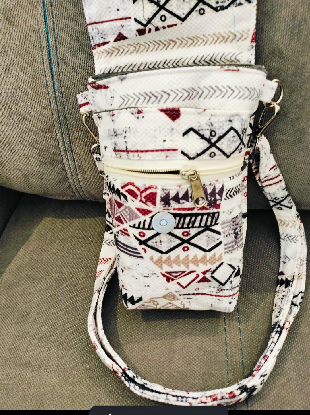 White geometric Mobil Cross Bag