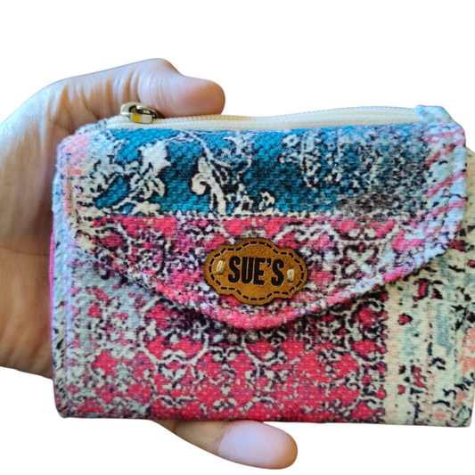 Small Oriental  pink small trifold wallet