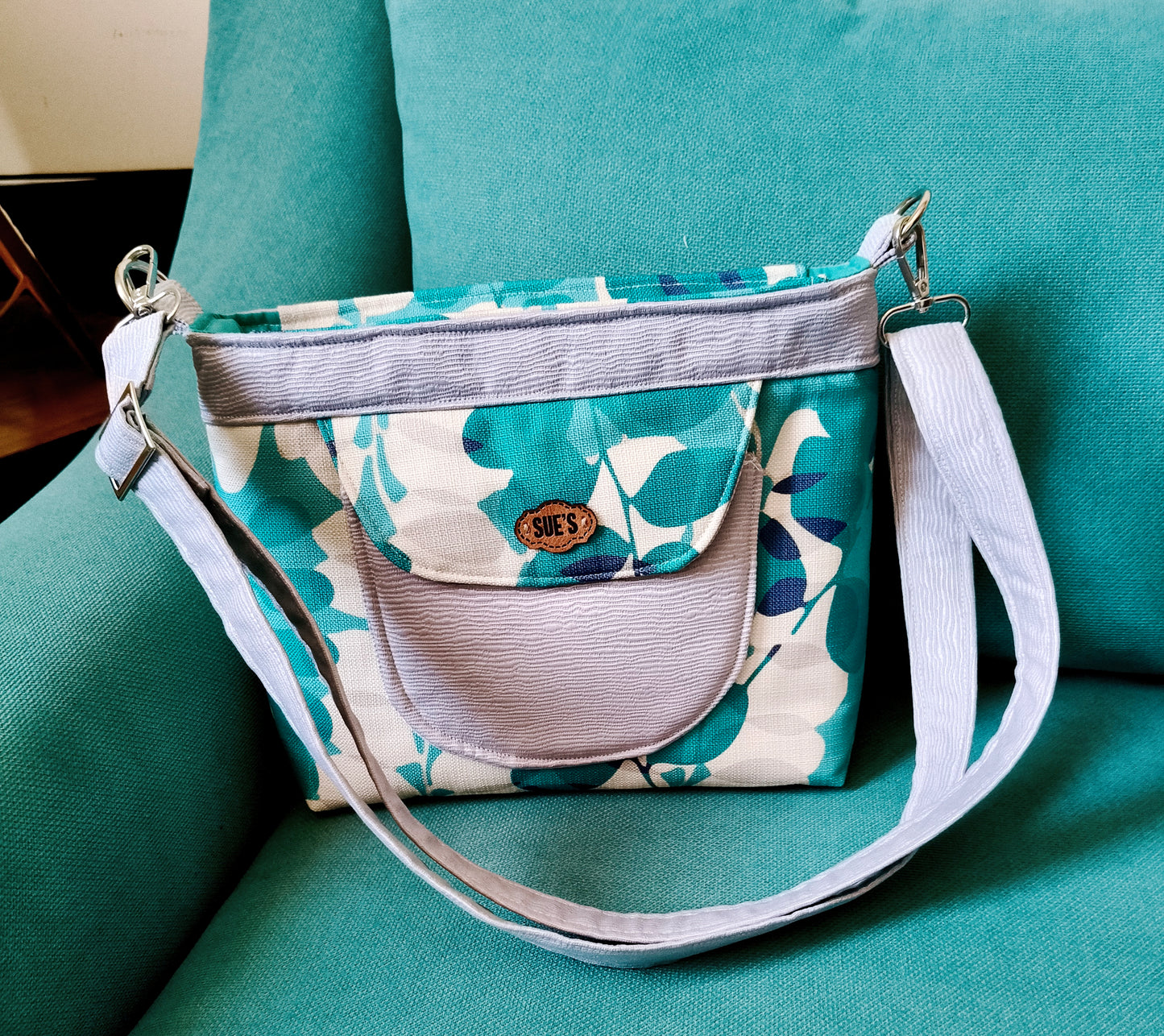 Fayros color Cross Bag 30*22*8cmcm