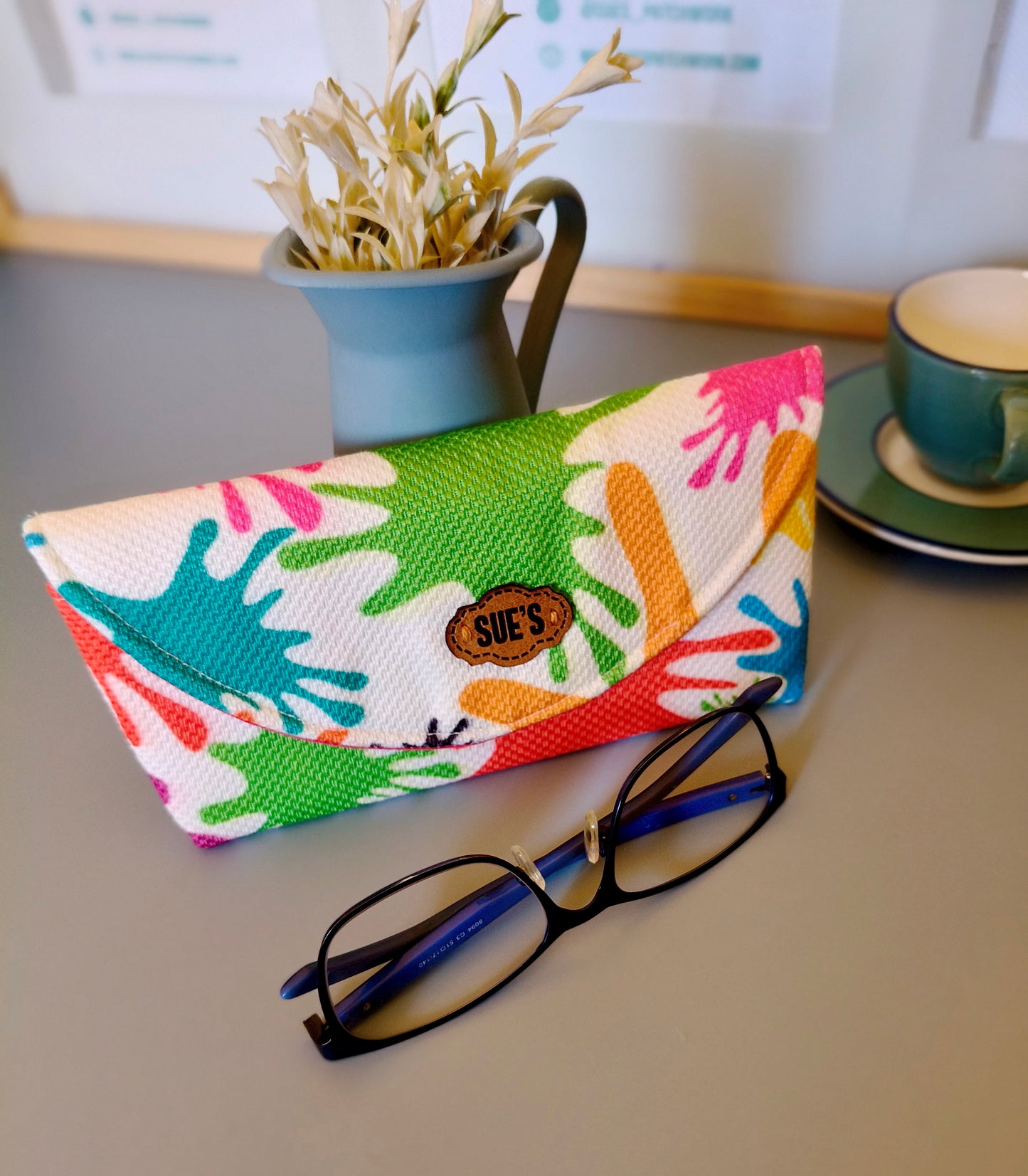 Color Splash Glasses Case