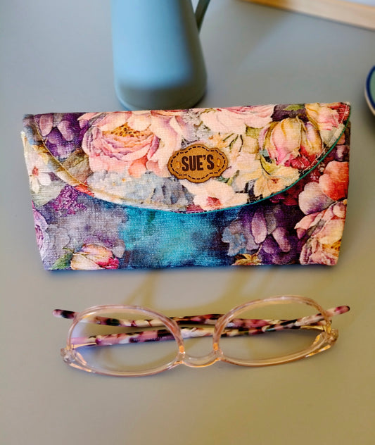 Rose garden Glasses Case