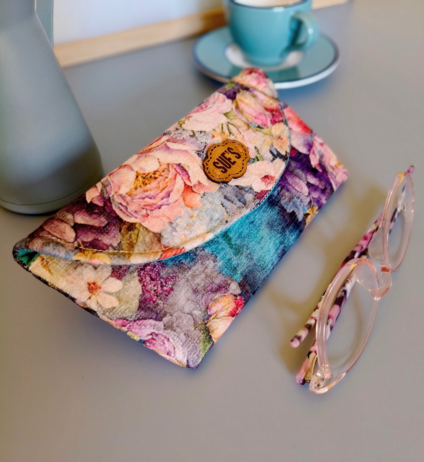 Rose garden Glasses Case