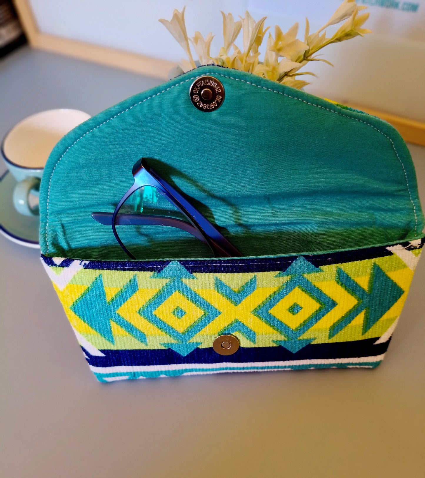 Tropical Vibes Glasses Case