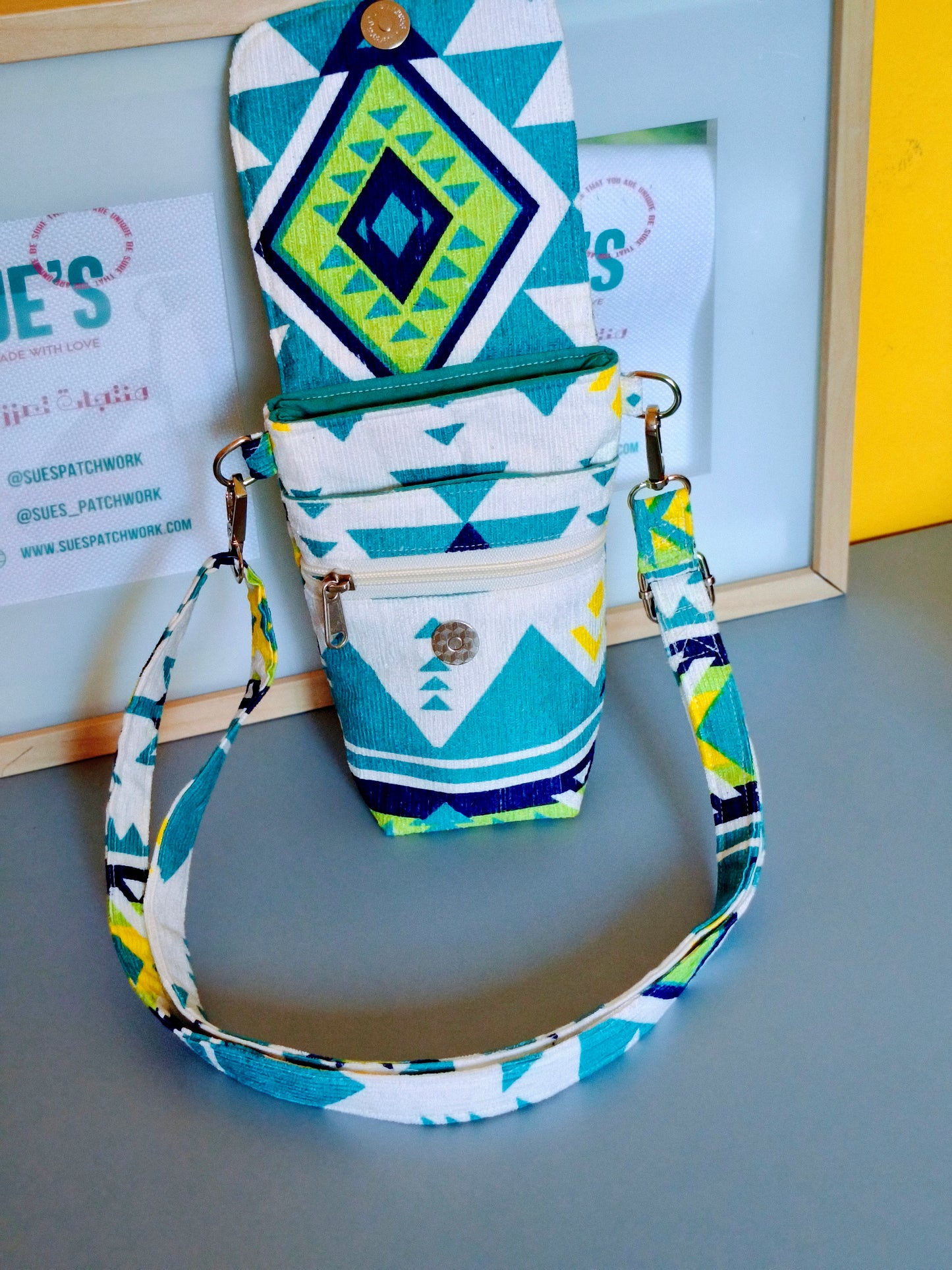 Tropical vibes Mobile cross bag ( NEW DESGIN )