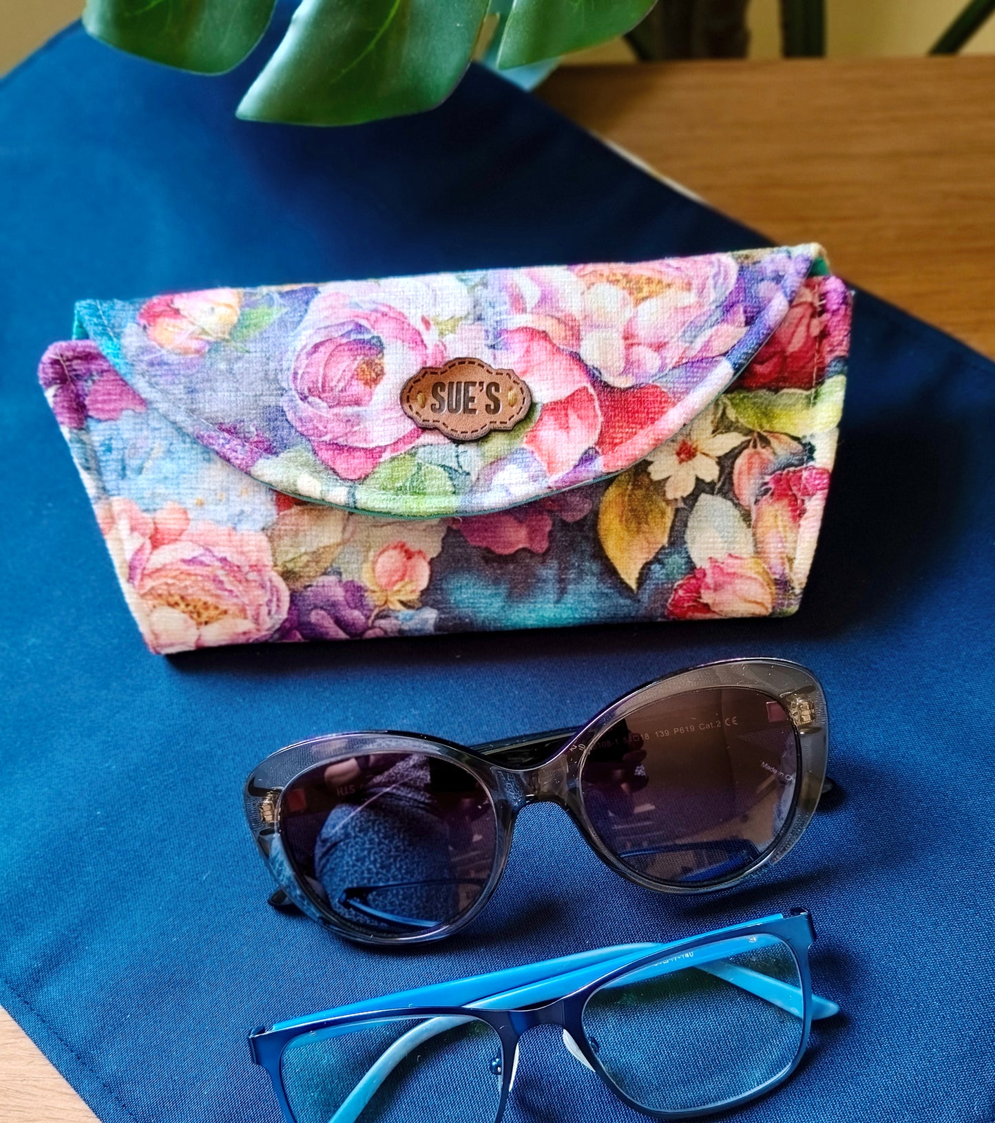 Rose garden Double Glasses Case جراب نظاره لنظارتين