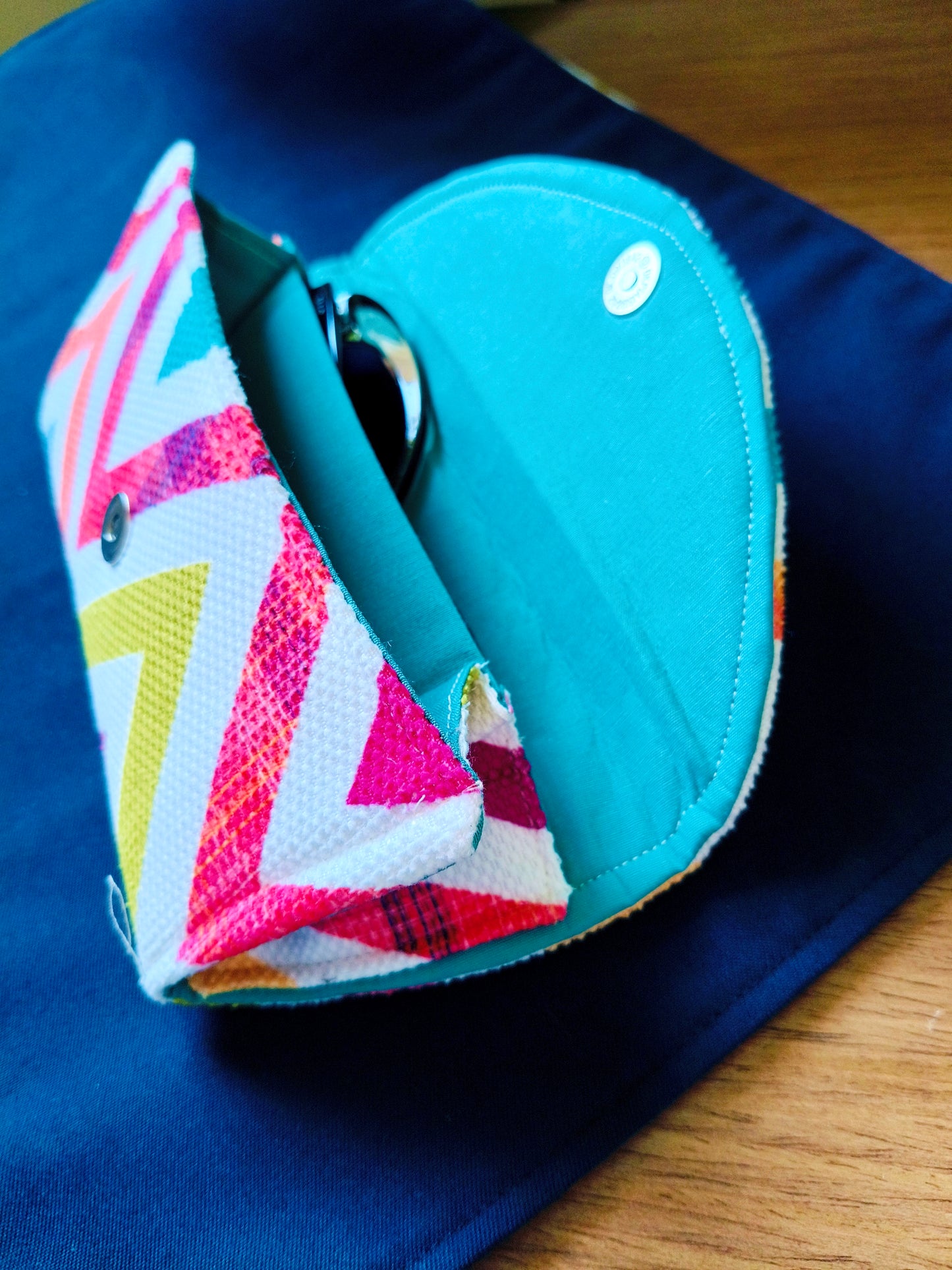 Zigzag Color  Double Glasses Case جراب نظاره لنظارتين