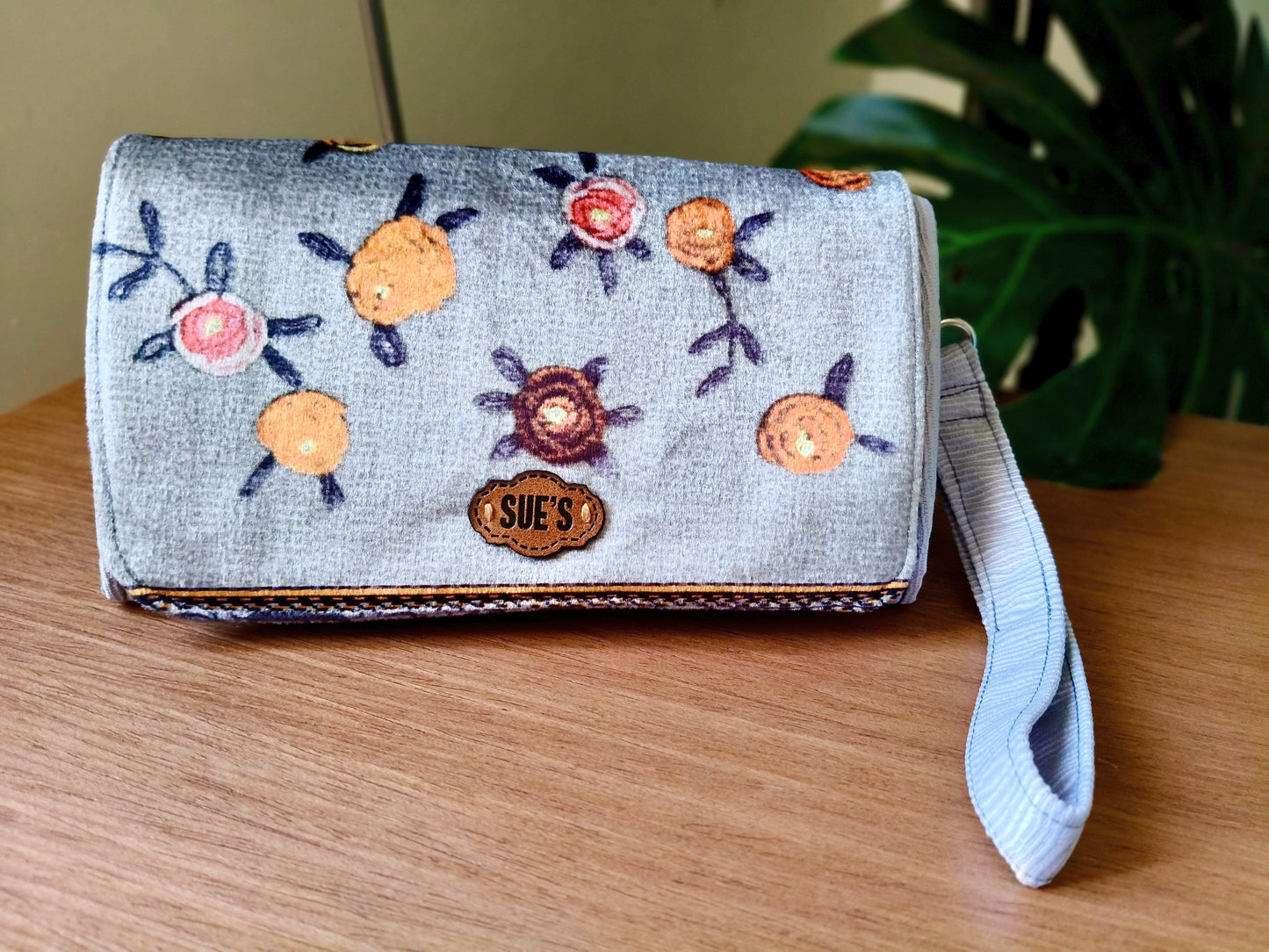 silver gray bigWallet