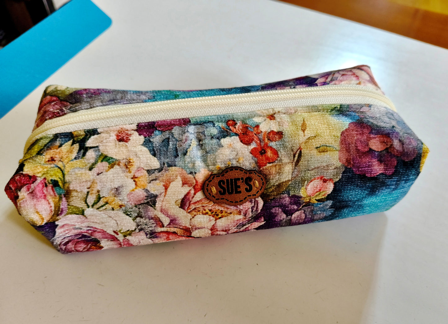 Flower garden pencil case size 21width*8cm long*6cm depth