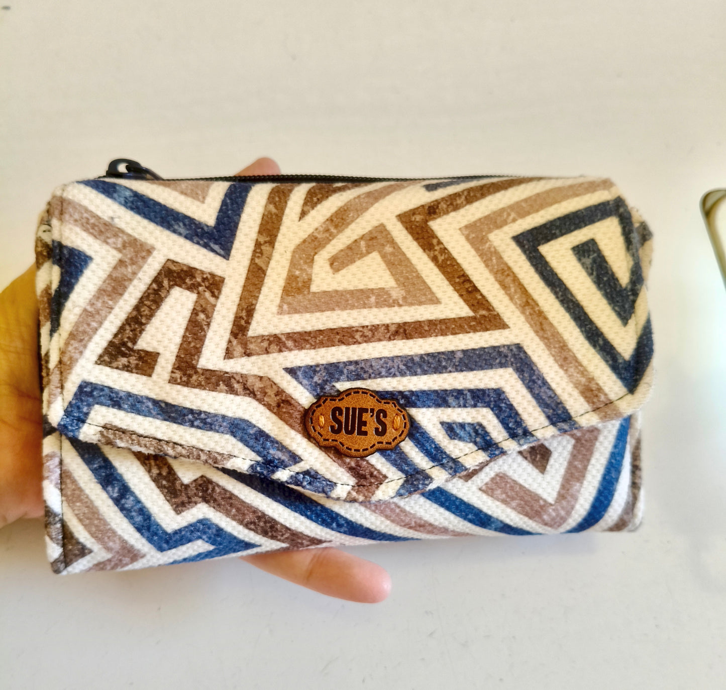 blue gaace  trifold Wallet محفظه تصميم بالطول مفتوحه