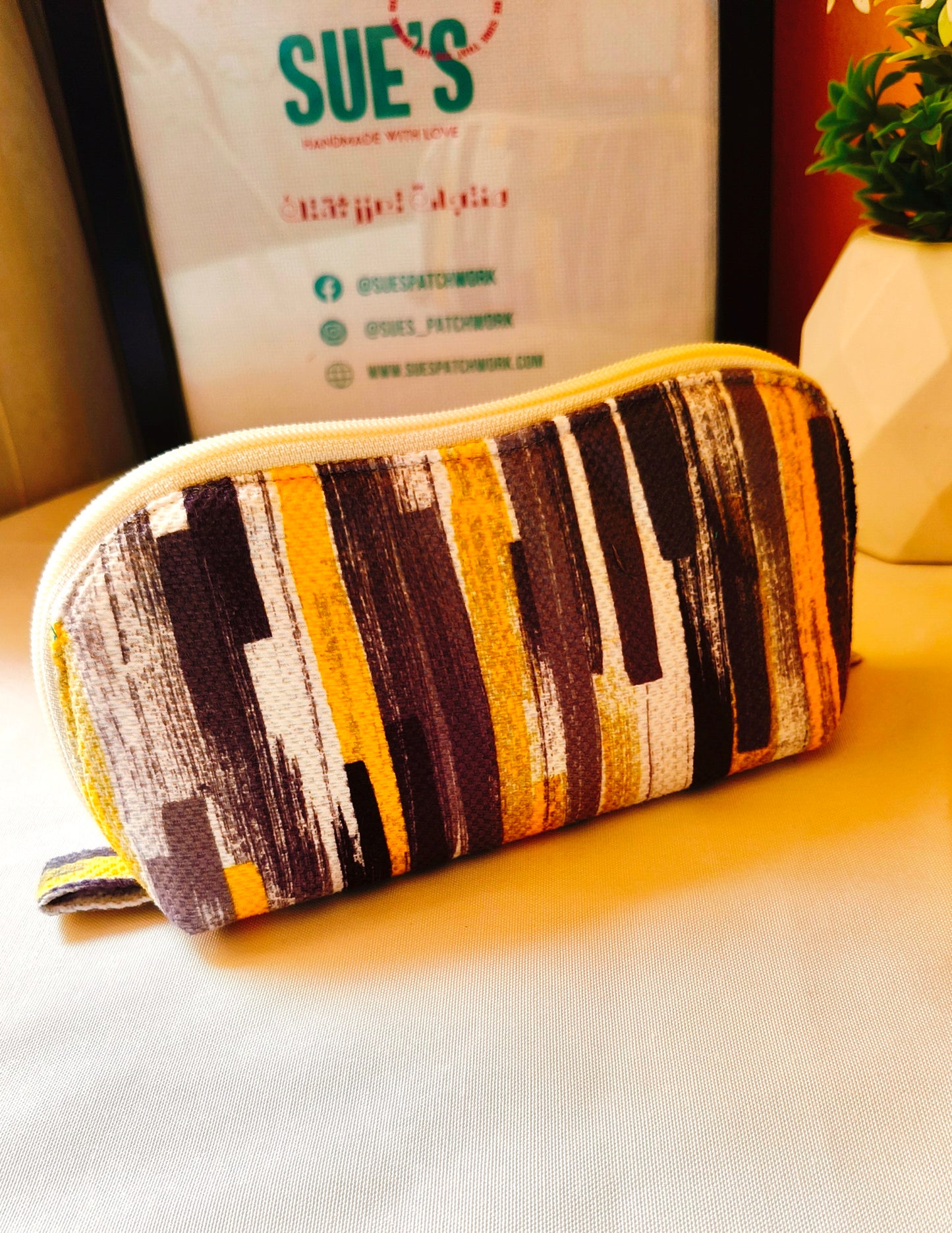 Golden Muse Makeup bag new