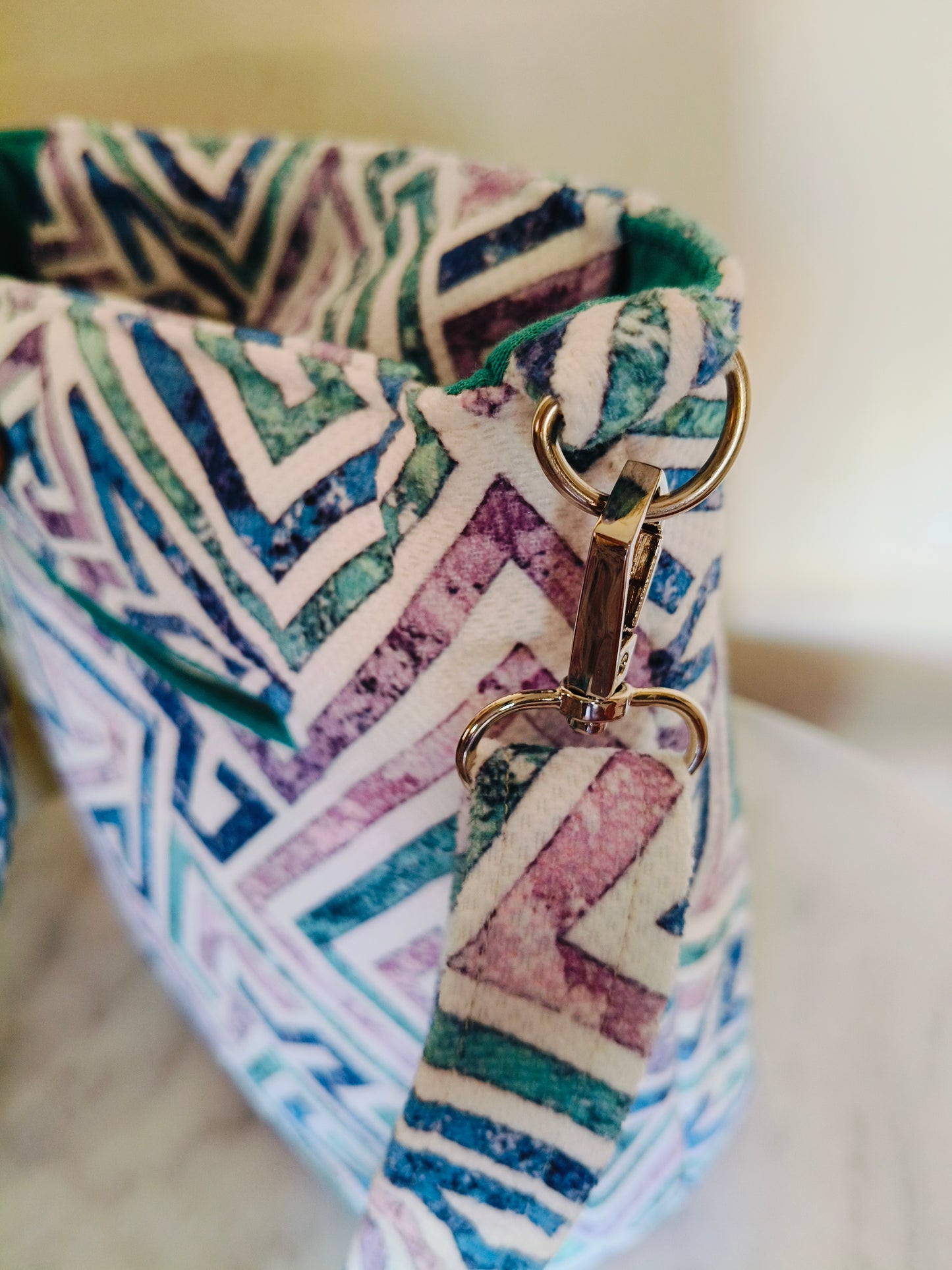 Lovely shapes Medium Cross Bag 30*25cm