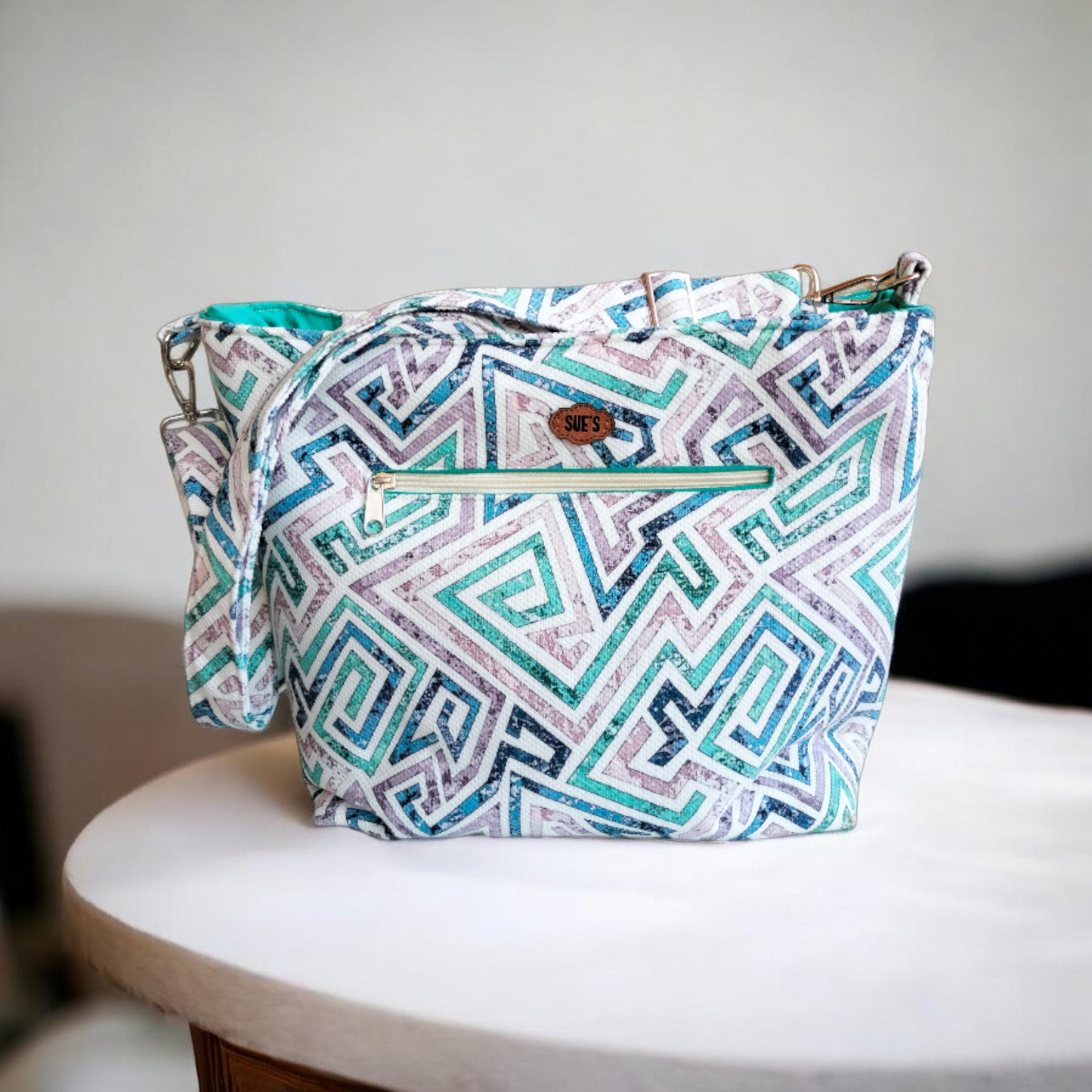 Lovely shapes Medium Cross Bag 30*25cm