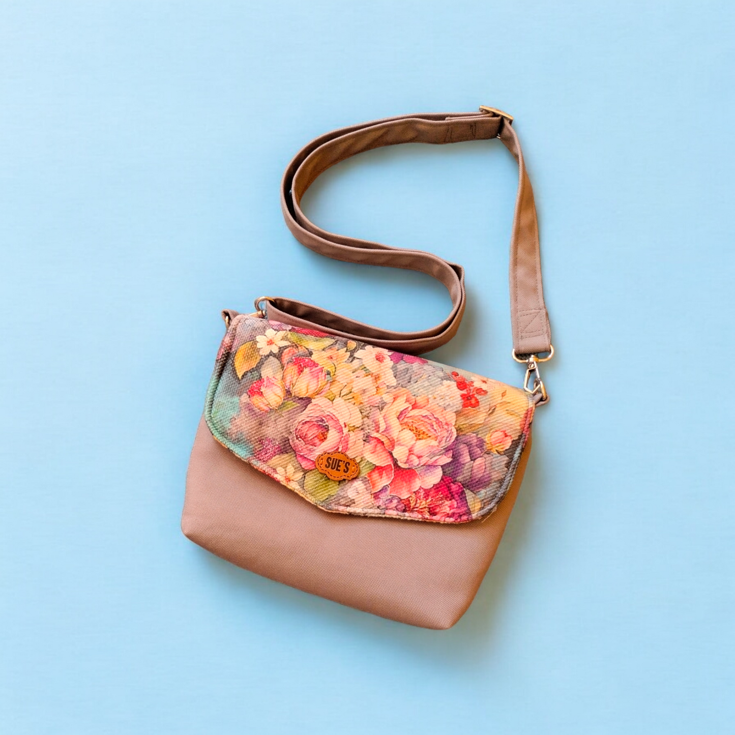 Beige flower color small cross bag