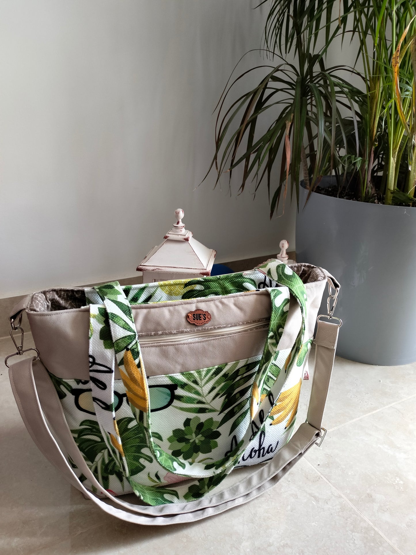 Green leaves summer bag