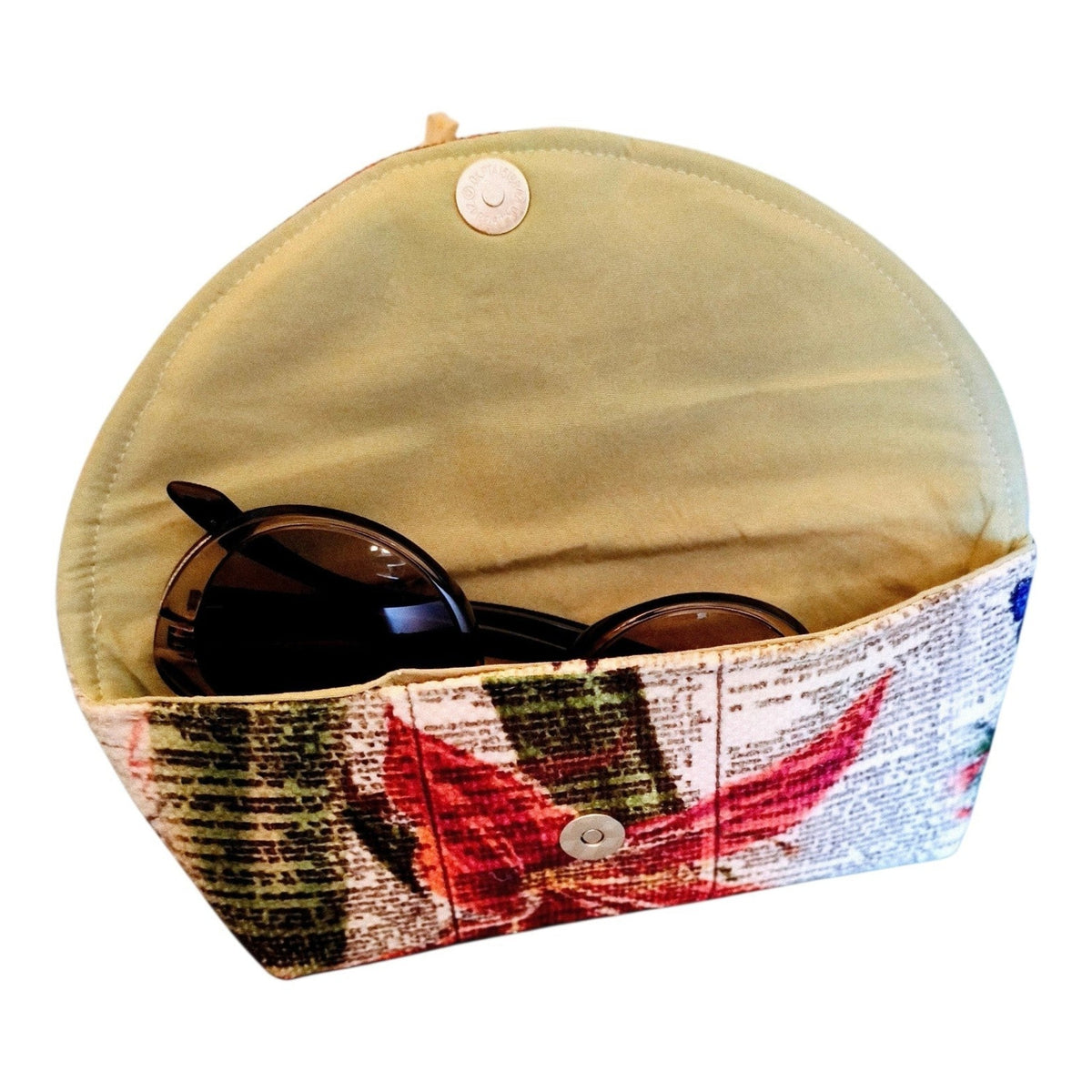 Suepatchwork handmade fabric glasses case with Christmas flower print and magnetic snap closure